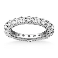 14k White Gold Shared Prong Round Cut Diamond Eternity Ring, size 4