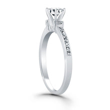 14k White Gold Diamond Accent Engagement Ring, size 7