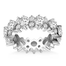 14k White Gold Ornamental Round Diamond Eternity Ring, size 4